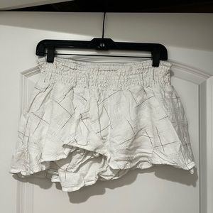 BCBGeneration White Skort